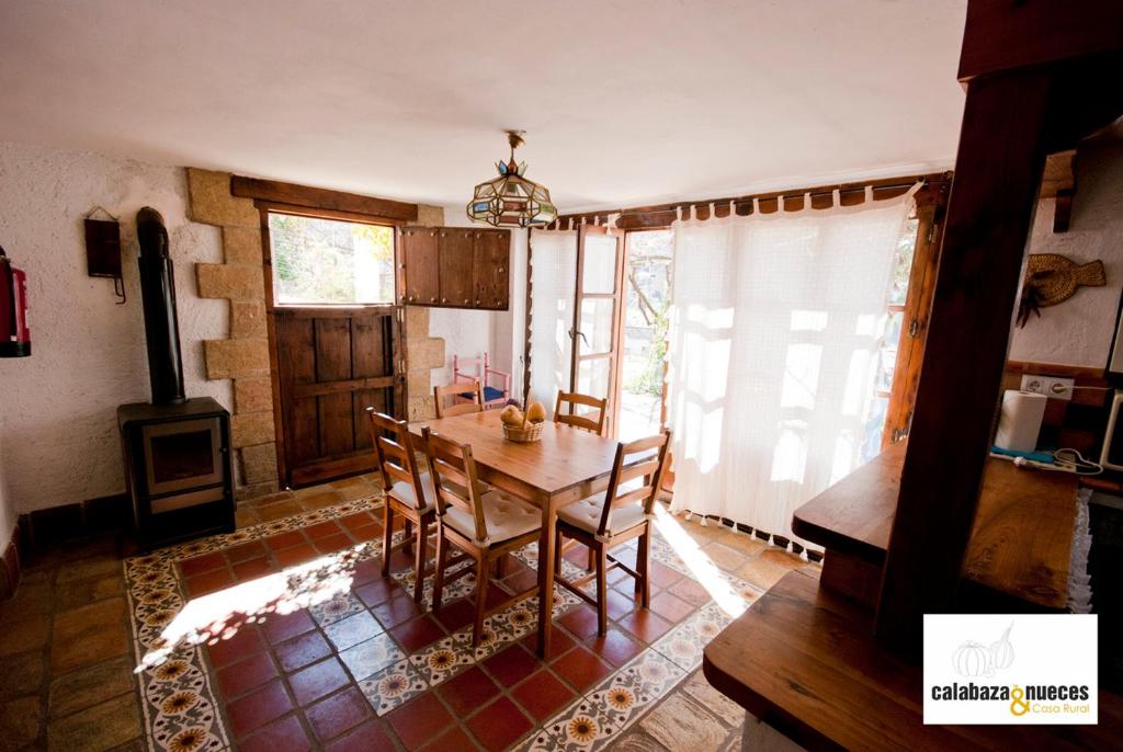 CASA RURAL CALABAZAS Y NUEVES